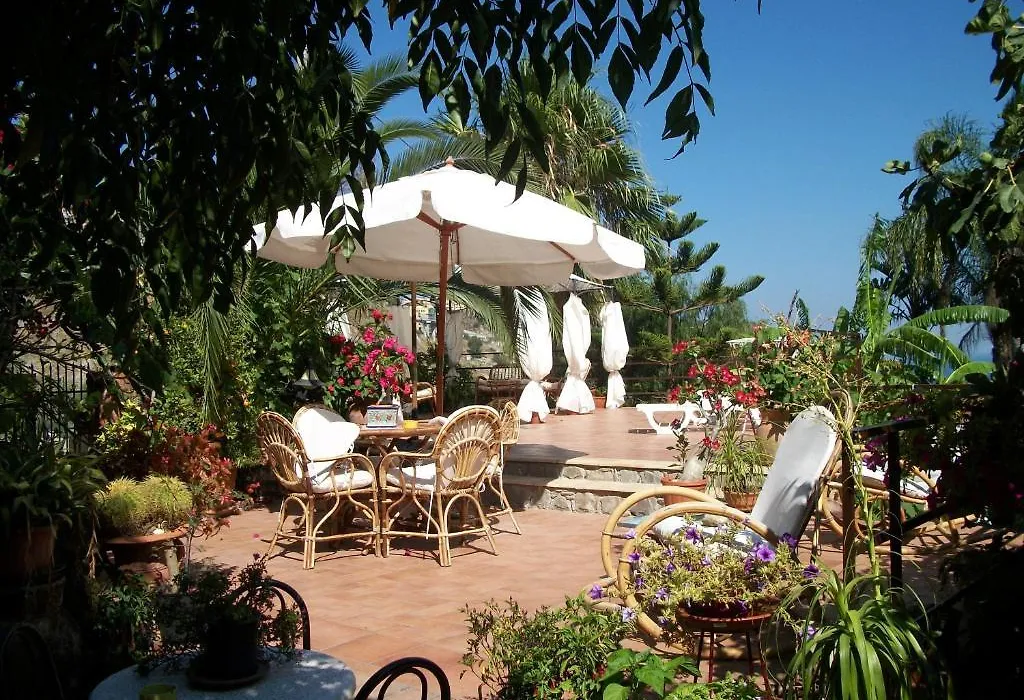 Lägenhet Holidaysora - Il Giardino Di Graziella Taormina